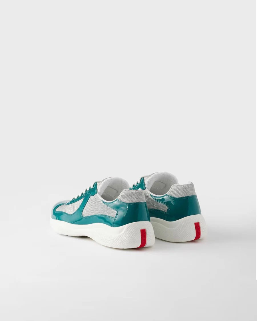 Cups Sneaker