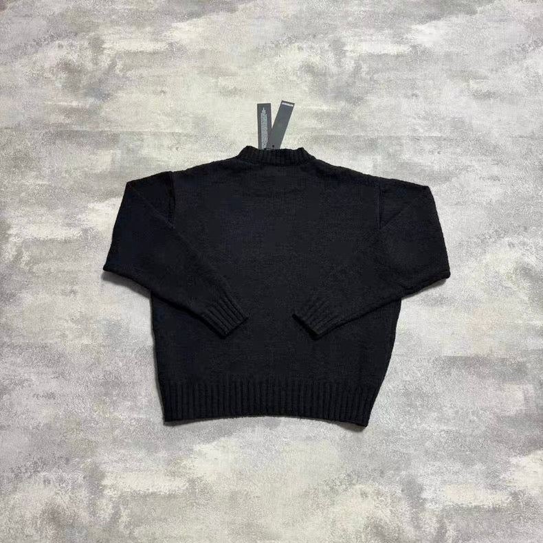 Winter R Pullover